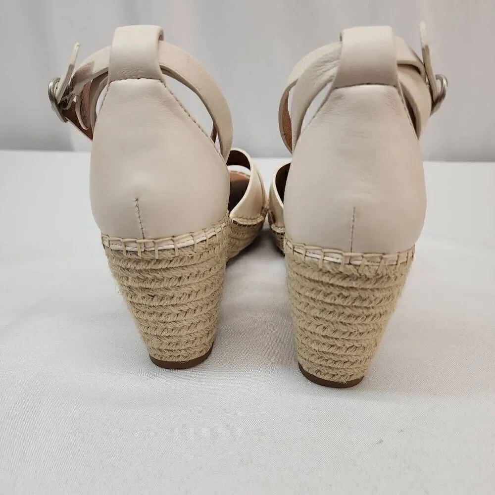 Gentle Souls Size 10 Charli X Wedge Sandal Off White CC